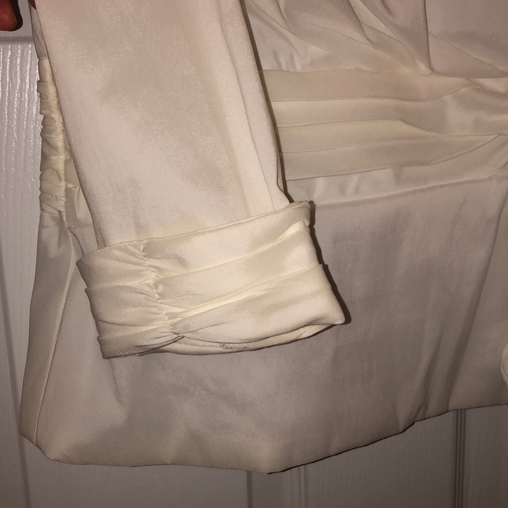 Formal White Blouse - Picture 4 of 5